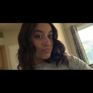 Meet your Posher, Kenzie